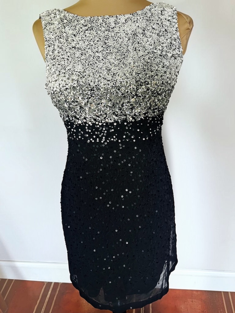 Ralph Lauren Black & Silver Sequin Ombre Cocktail Dress Size 6
